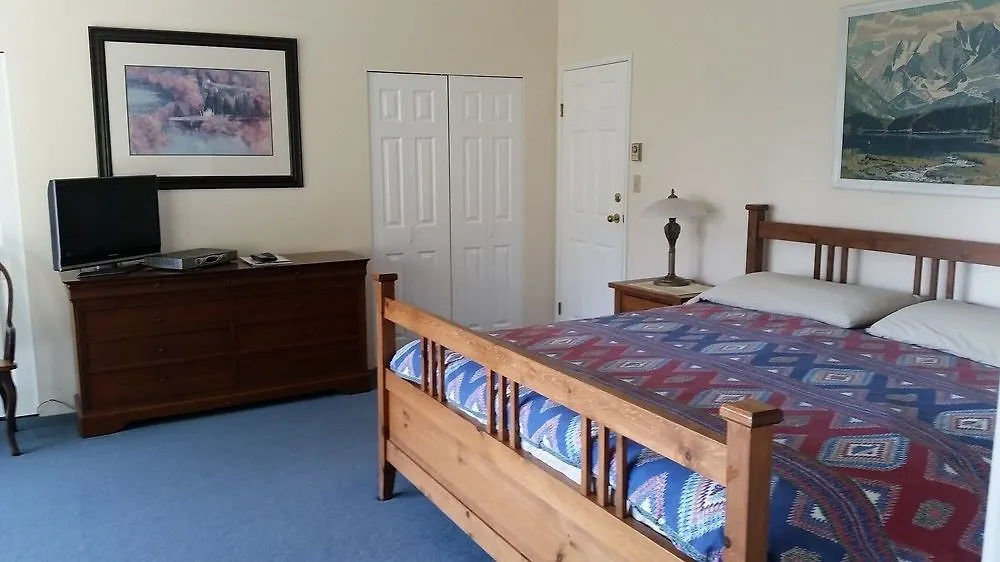 Bayridge Bed And Breakfast Saanichton Bed & Breakfast